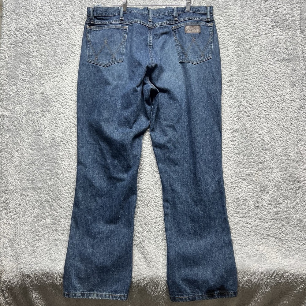 Wrangler Jeans Mens 42x32 Blue PBR Professional Bull Riding Rodeo Cowboy Western